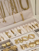 Porta Jóias Caixa Organizadora De Jóias Feminina Em Couro Com Duas Camadas/Anéis/Colar Fecho -Q19