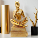 Escultura Decorativa Abstrata Figura Pensando em Resina Dourada | Estátua Moderna para Sala, Escritório e Biblioteca
